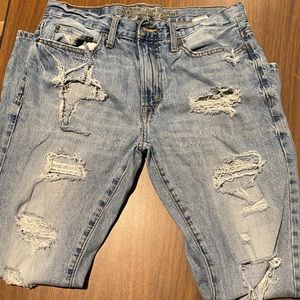 American Eagle distressed denim jeans